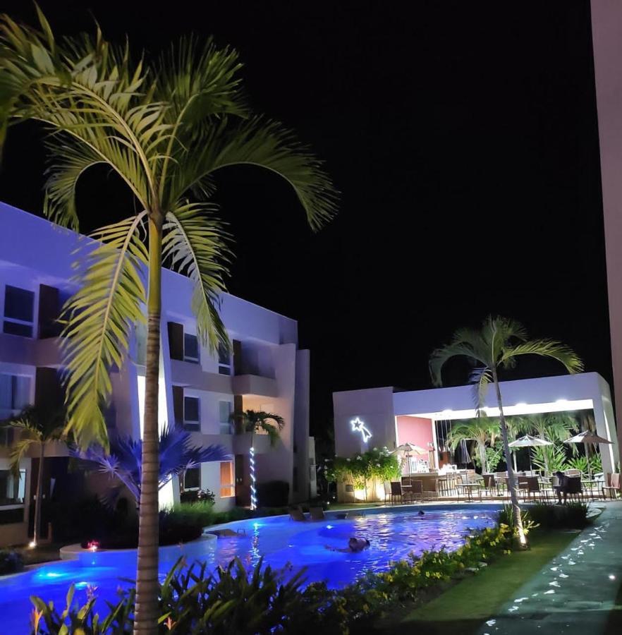 Guarajuba Porto Smeralda Village C02, Terreo - Guarajuba Temporada, Viva Mais De Uma Experiencia De Hospedagem Conosco! 130M Da Praia Luaran gambar
